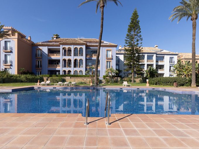 Ground Floor Apartment with 3 Bedrooms in Casares Playa  R5289721